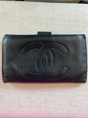 CHANEL Black Quilted Caviar Leather Card Holder Wallet